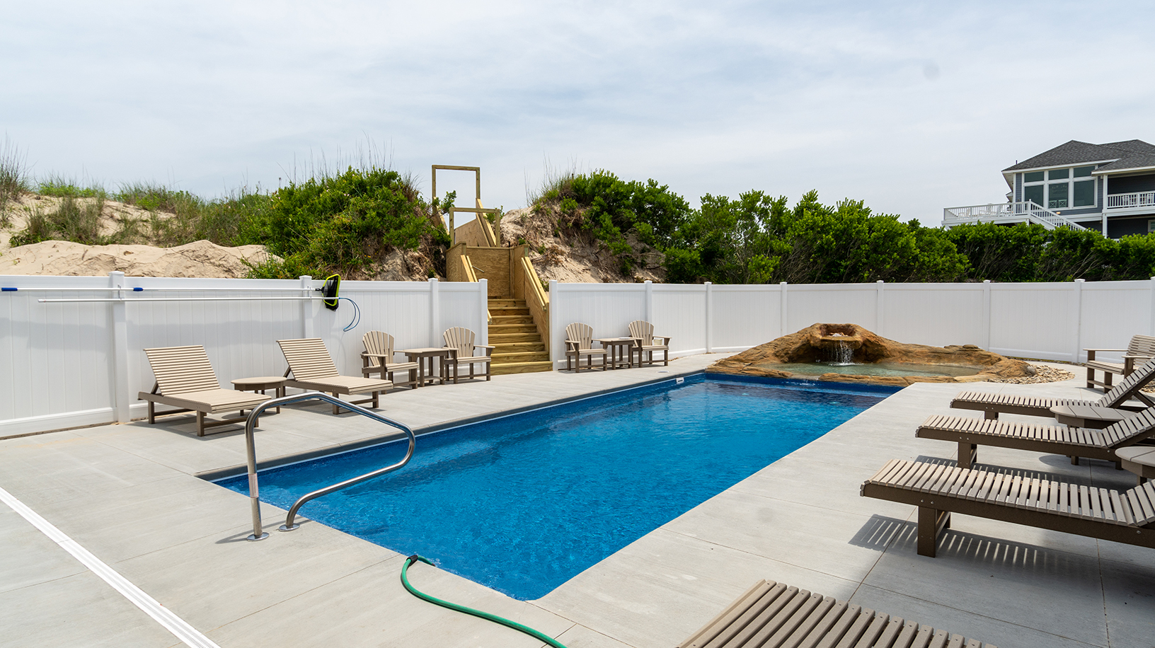 The Outer Banks Home 1016978