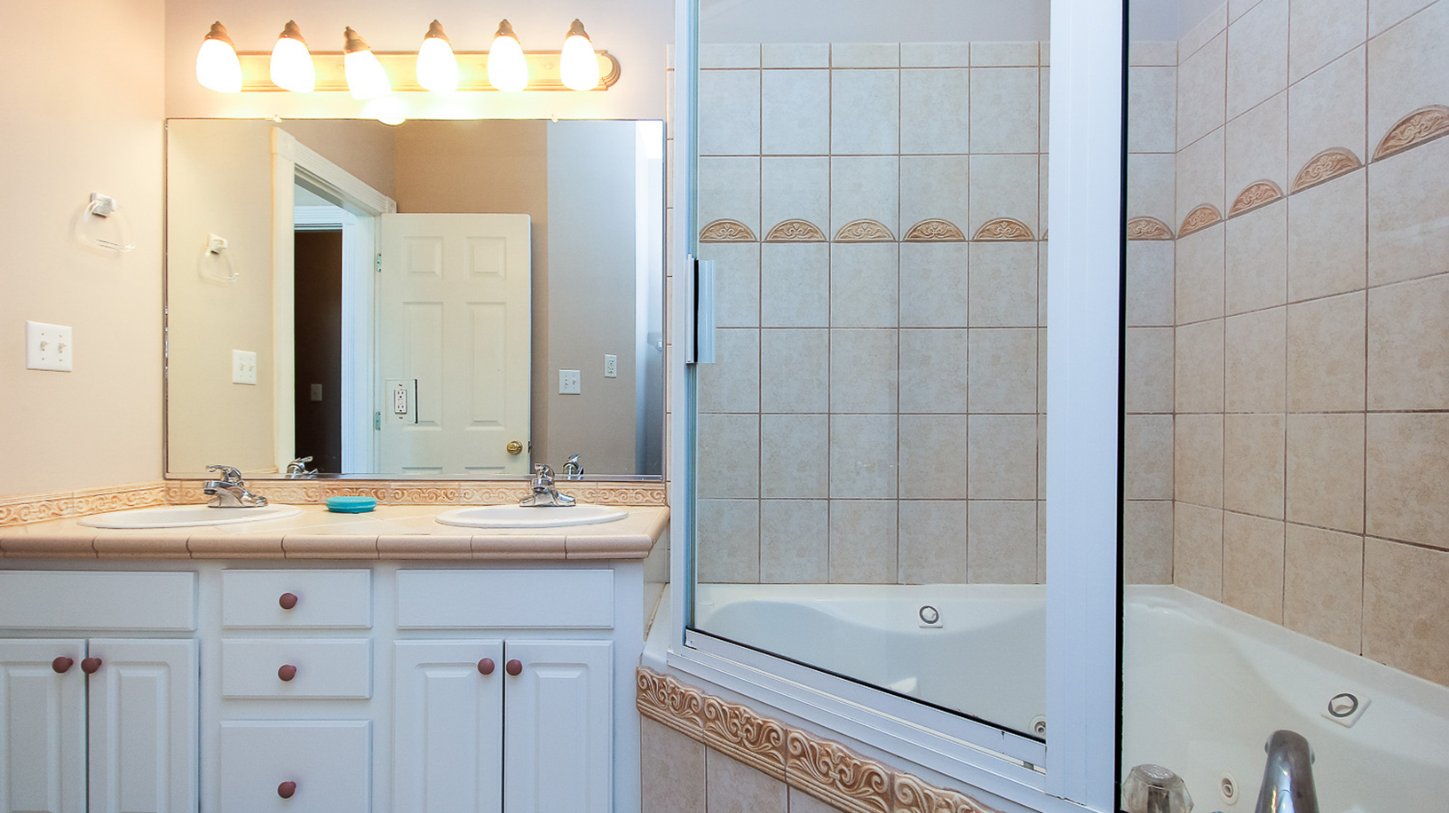 The Outer Banks Home 1016980