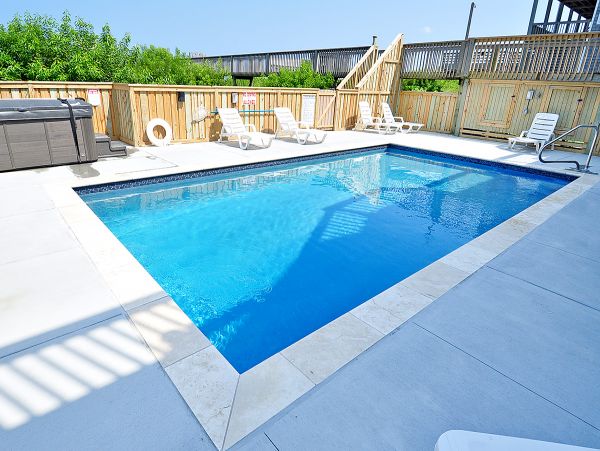 Outer Banks Beautiful Home - 6 Bedrooms & Full Ocean Views