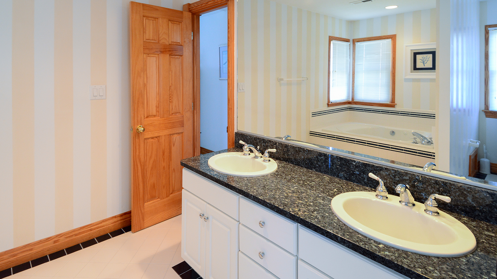 The Outer Banks Home 1017010