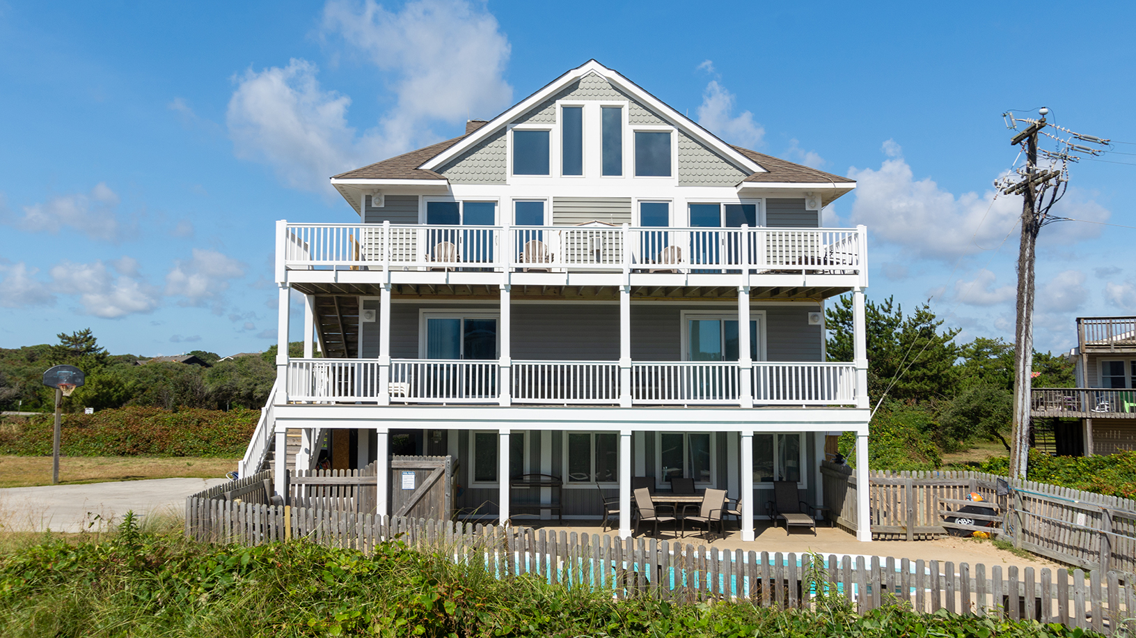 The Outer Banks Home 1017011