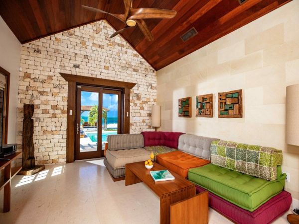 Turks And Caicos Home 1017061