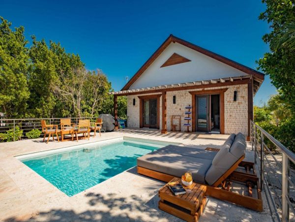 Turks And Caicos Home 1017061