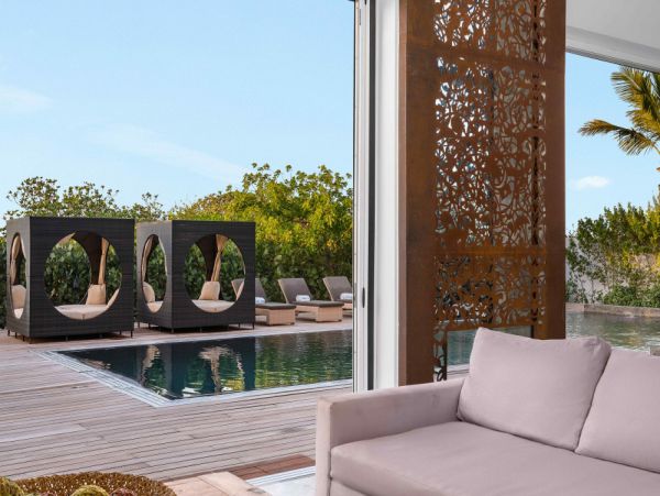 Beachfront Nine Bedroom Vacation Rental in Turks and Caicos