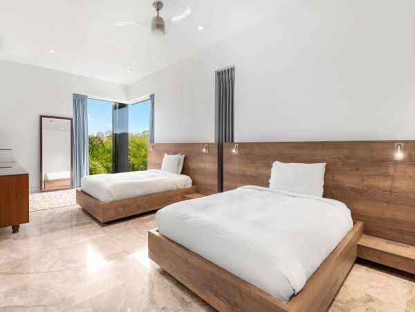 Beachfront Nine Bedroom Vacation Rental in Turks and Caicos
