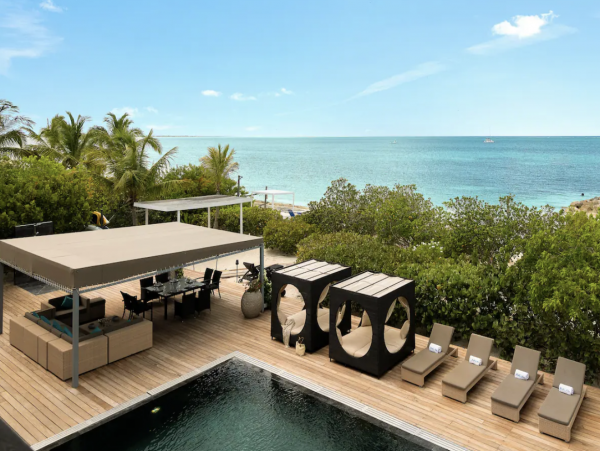 Beachfront Nine Bedroom Vacation Rental in Turks and Caicos
