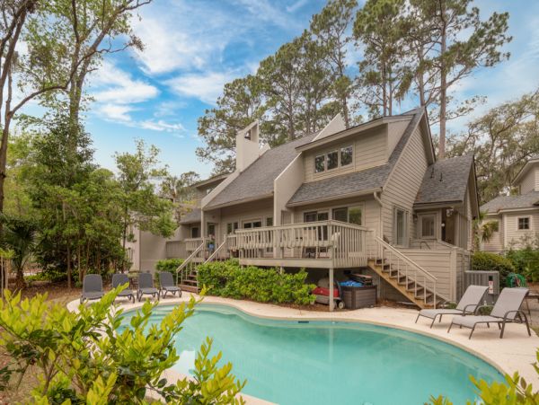 Hilton Head Home Enjoys Pool, Lagoon and Golf Course Views!