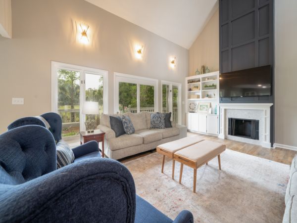 Hilton Head Home Enjoys Pool, Lagoon and Golf Course Views!