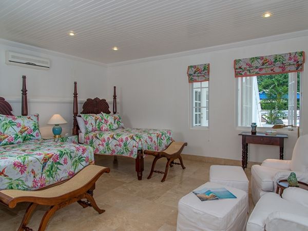 Luxurious 10 Bedroom Villa Infinity Pool & Views Montego Bay