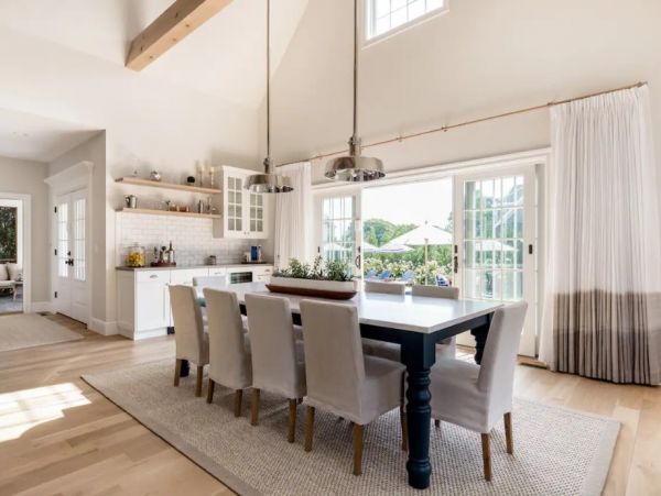 The Hamptons Luxury Vacation Pool Home Four Bedrooms