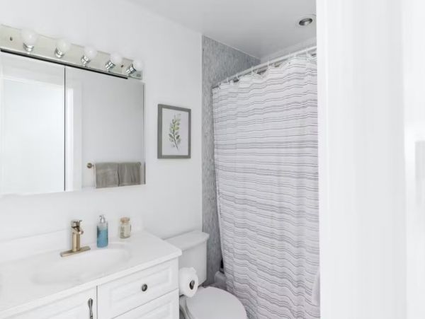 Three Bedroom East Hampton Gorgeous Rental Home with Pool