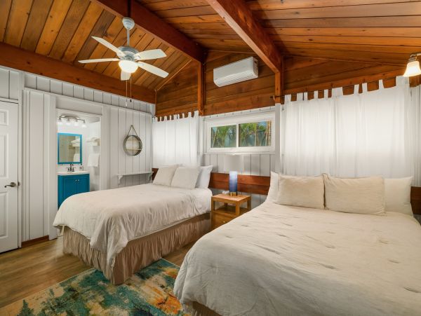 Charming 2 Bedroom Home Awe-Inspiring View of Anahola Beach