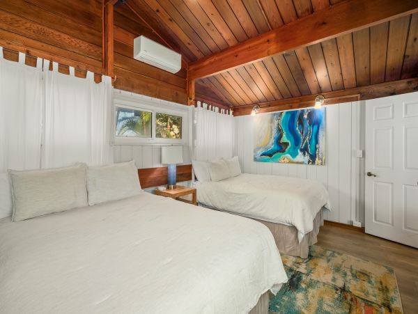 Charming 2 Bedroom Home Awe-Inspiring View of Anahola Beach