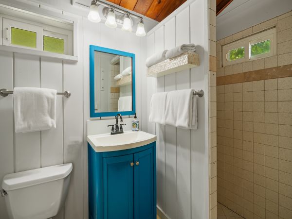 Charming 2 Bedroom Home Awe-Inspiring View of Anahola Beach