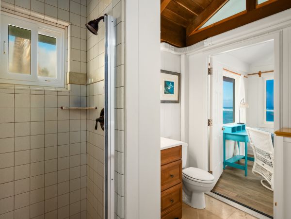 Charming 2 Bedroom Home Awe-Inspiring View of Anahola Beach