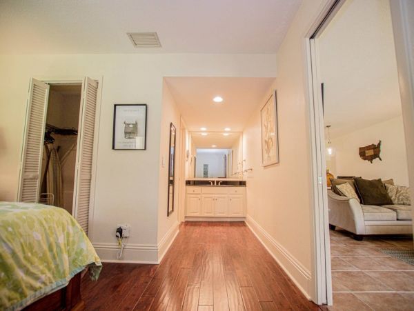 Tampa Condo 1017091