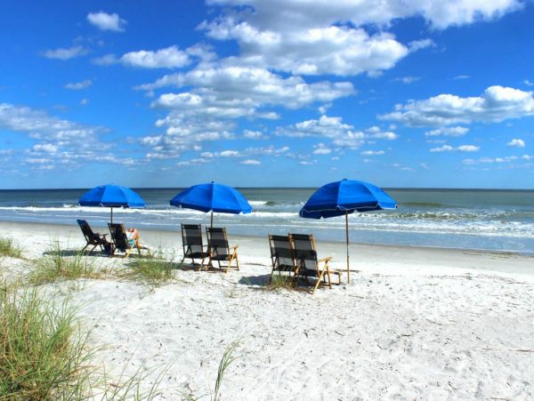 Two Bedroom Villa in Hilton Head Pet-Friendly Walk To Beach