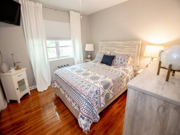 Tampa Home 1017101