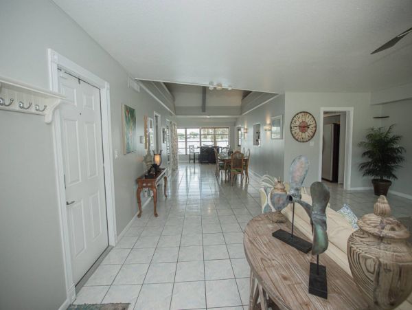 Tampa Home 1017102