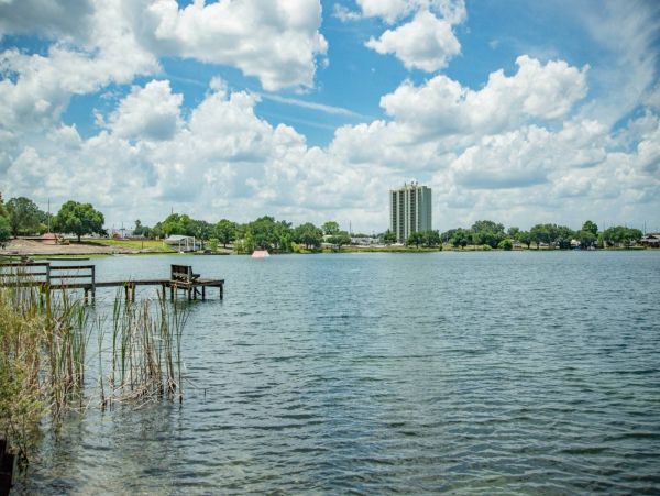 Tampa Home 1017106