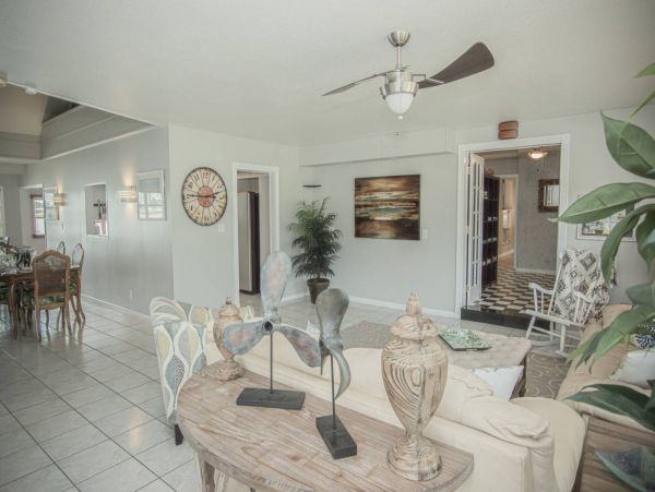 Tampa Home 1017106