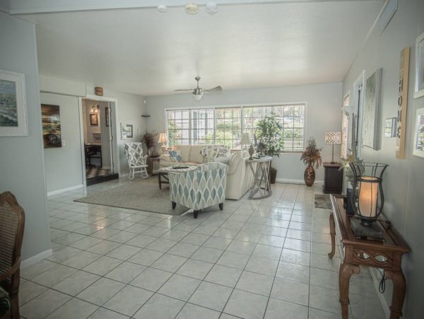 Tampa Home 1017106