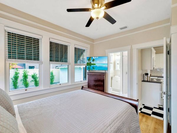 Tampa Home 1017109