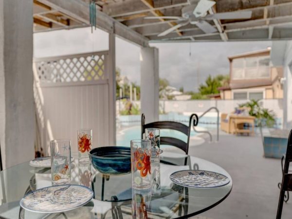 Tampa Home 1017112