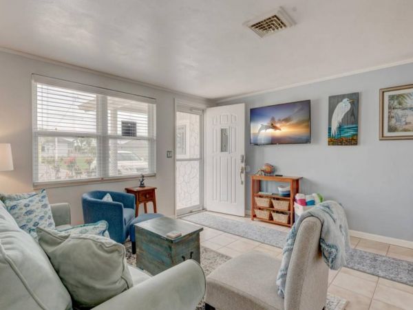 Tampa Home 1017112
