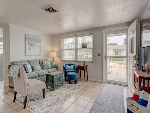 Tampa Home 1017112