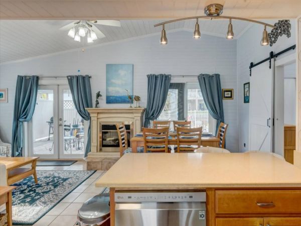 Tampa Home 1017112
