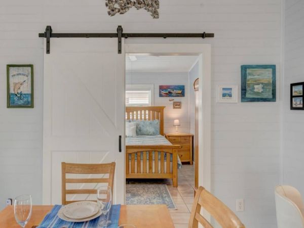 Tampa Home 1017112
