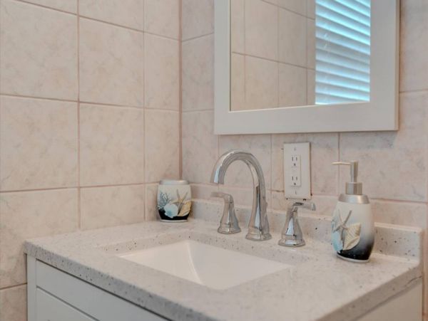 Tampa Home 1017112