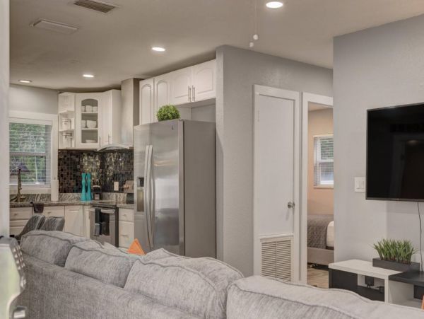 Tampa Home 1017115