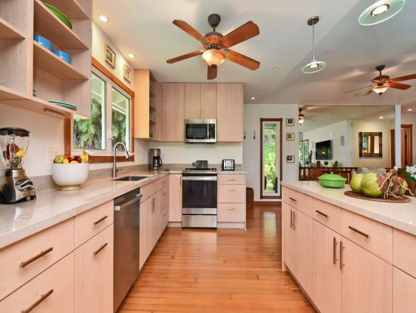Perfect 4 Bedroom Getaway in Lahaina Ocean Views
