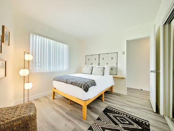 Sunset Cliffs 2 Bedroom Beach Condo Sweeping Ocean Views
