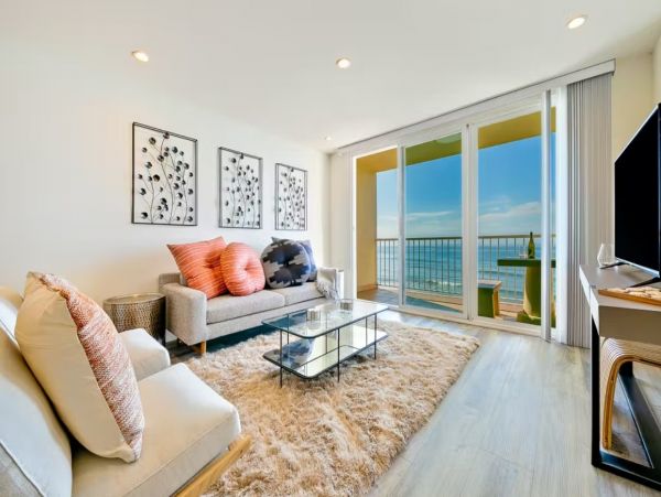 Sunset Cliffs 2 Bedroom Beach Condo Sweeping Ocean Views