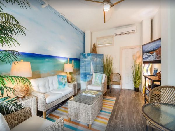 Siesta Key 6 Bedroom Pool Home Close To The Beach Sleeps 16