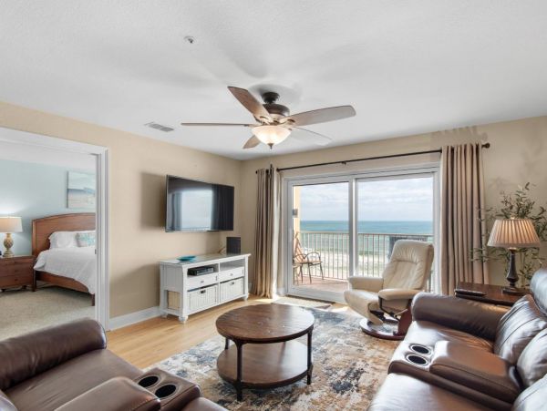 Destin Oceanfront Beach Condo Sleeps 7 Guests Full Gulf View