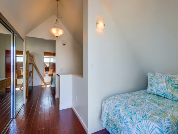 3 plus loft North Mission Beach Vacation Rental
