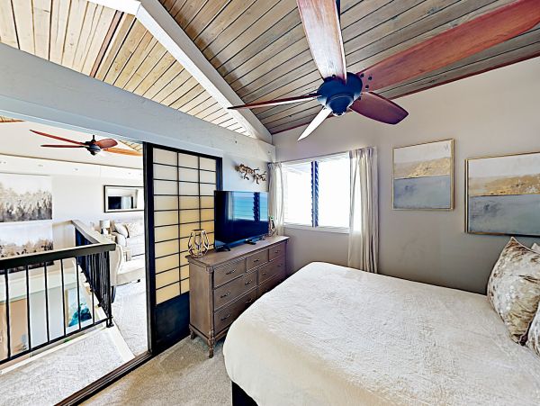 Two Bedroom Pacific Ocean Views Plus Loft