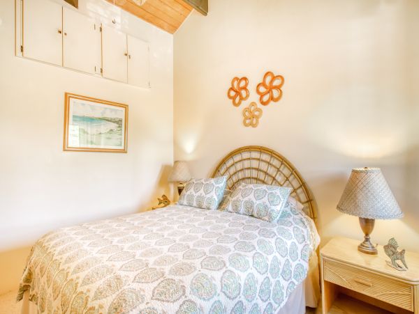 Oceanfront Vacation Condo with 2 Bedrooms & Amazing Views