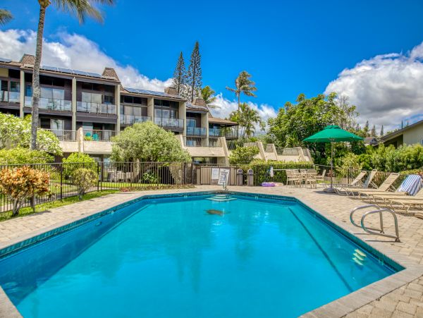 Oceanfront Vacation Condo with 2 Bedrooms & Amazing Views