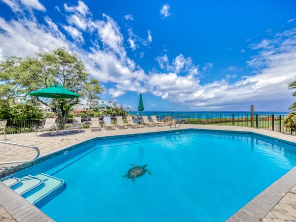 Oceanfront Vacation Condo with 2 Bedrooms & Amazing Views