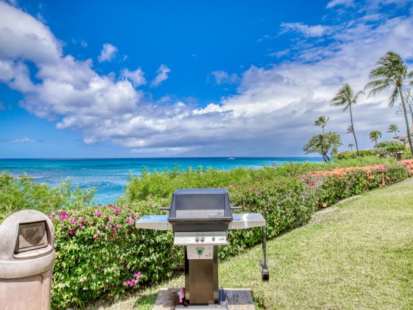 Oceanfront Vacation Condo with 2 Bedrooms & Amazing Views