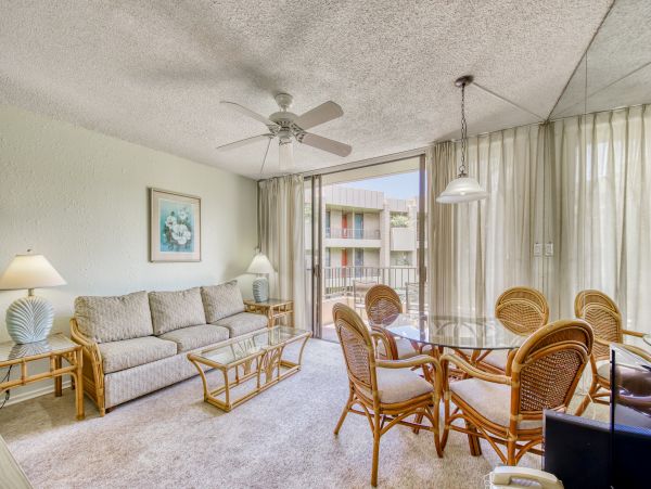Comfortable one bedroom condo on Napili