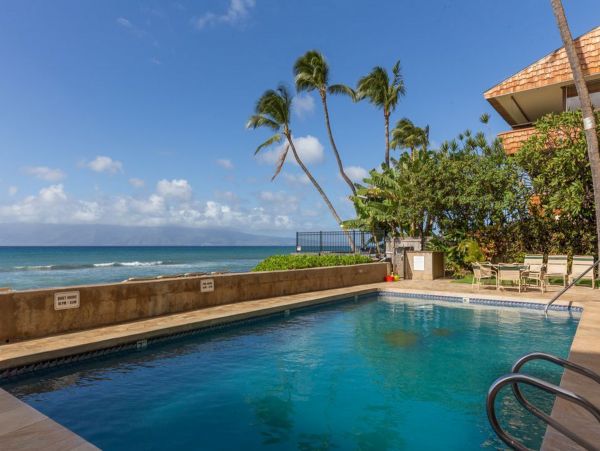 Beautiful Lahaina Vacation Rental Right in the Water with Pool