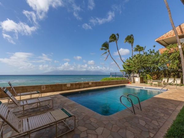 Beautiful Lahaina Vacation Rental Right in the Water with Pool