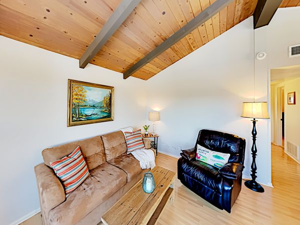 Santa Barbara County Home 1017237