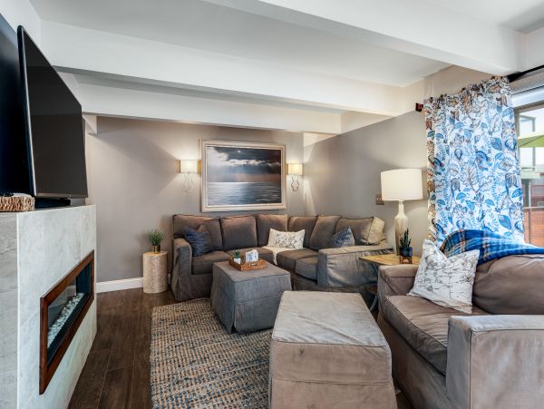 Santa Barbara County Home 1017270